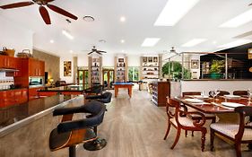 Luxury Penthouse 5 Bdr 3 Bath Twin Rain Showers 365 Sq Mtrs